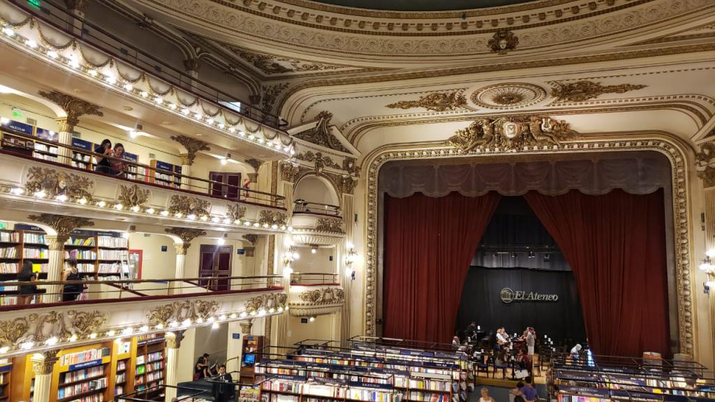 El Ateneo Bookstore